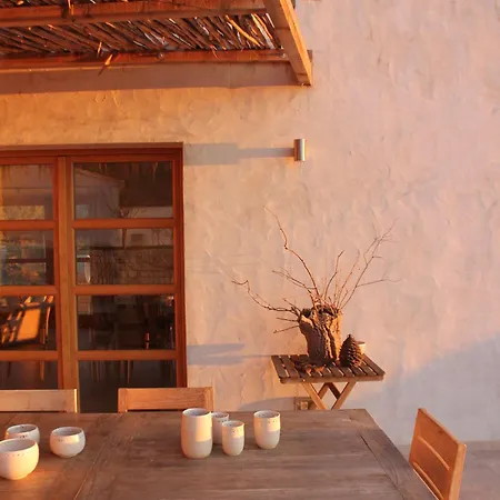 Πανσιόν Cantos E Sonos Charming